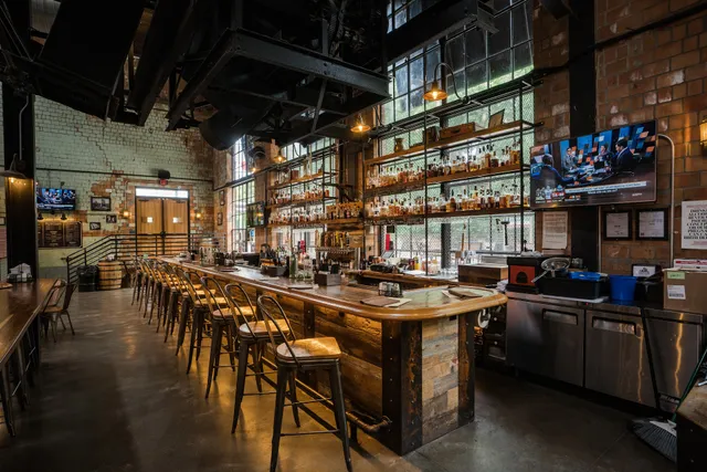 Wiseguy Lounge - Distillery District