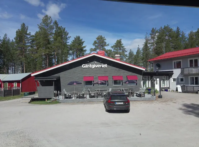 Hotell Vuollerim, Gästgiveriet