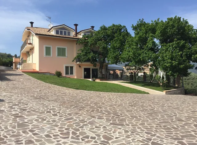 Hotel Villa De Santis