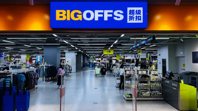 Jiufang Shopping Center