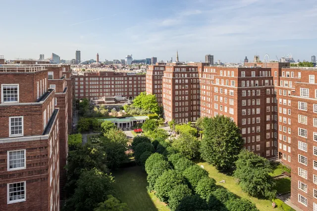 Dolphin House - Serviced Apartments