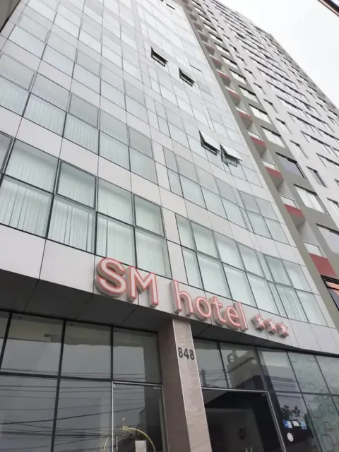 SM Hotel & Business PLUS