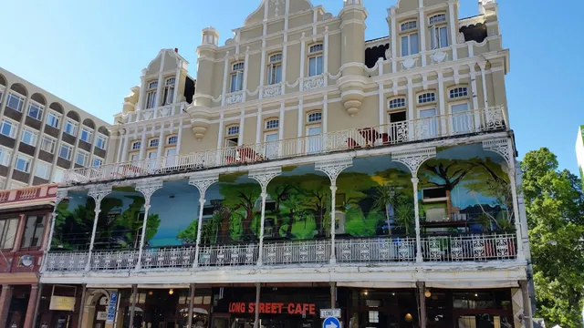 Carnival Court Backpackers