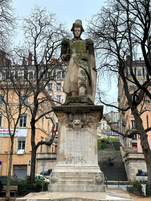 Statue du Sergent Blandan