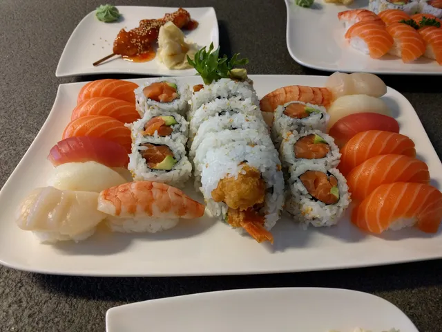 Strømmen Sushi & Thai mat