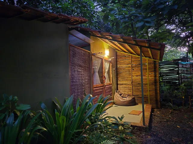 Raan Guhagar – Eco-Living Hostel