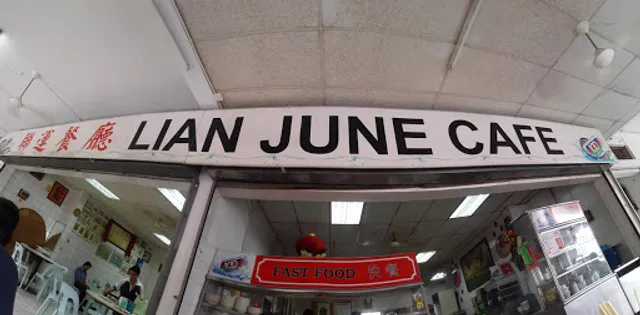Lian June Cafe