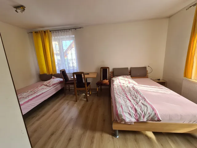 Korab Pokoje Gościnne