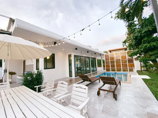 บ้านรับลม banrublom Pool Villa Rayong by Vacationshouse