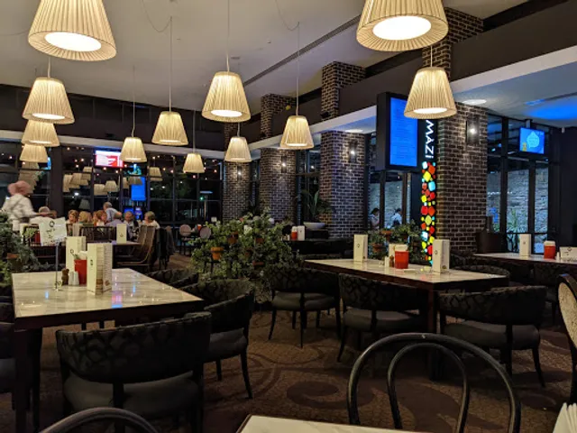 MaZi at Lantern Club