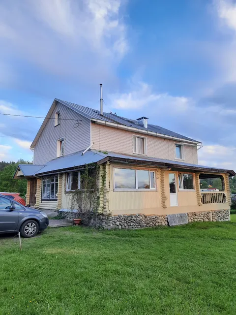 Dom U Ozera Khyumpelyan"Yarvi