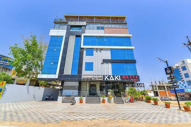 Kaki Hotel & Roof Top Restaurant