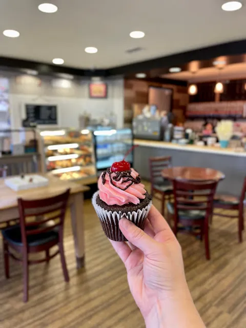 3 Little Chicks Coffee & Bakery