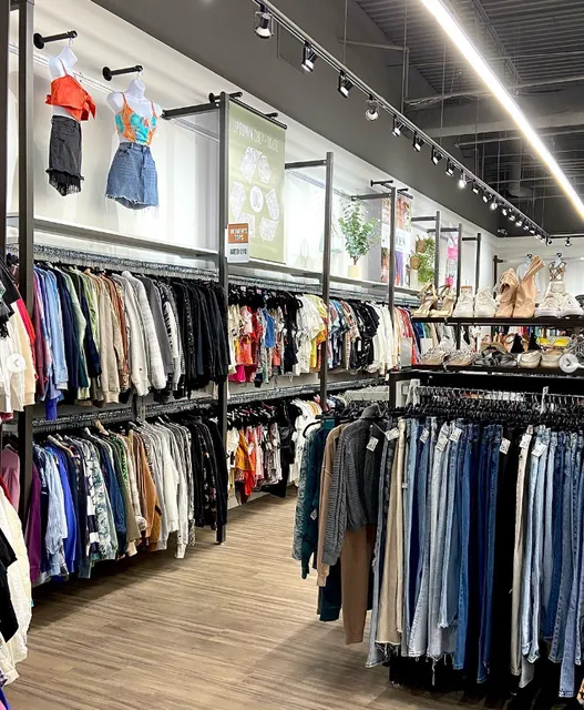 Uptown Cheapskate Strongsville