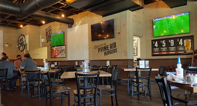 Chuck's Roadhouse Bar & Grill