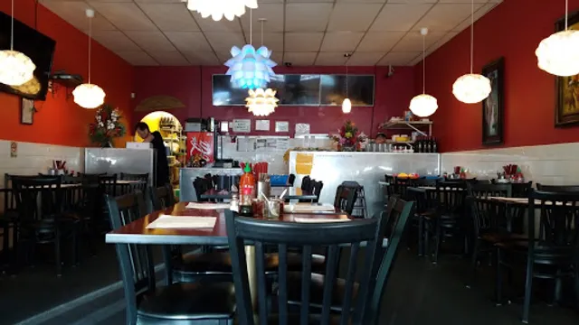 Hometown Noodle Restaurant