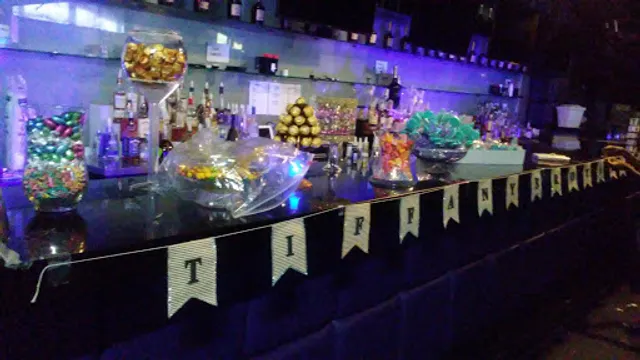 PrimeTime Sports Lounge & Restaurant