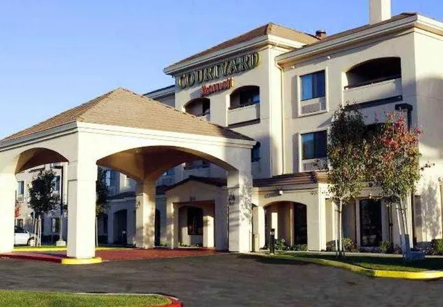 Courtyard by Marriott Salinas Monterey