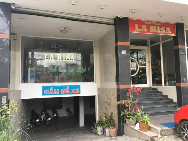 La Risa Hotel