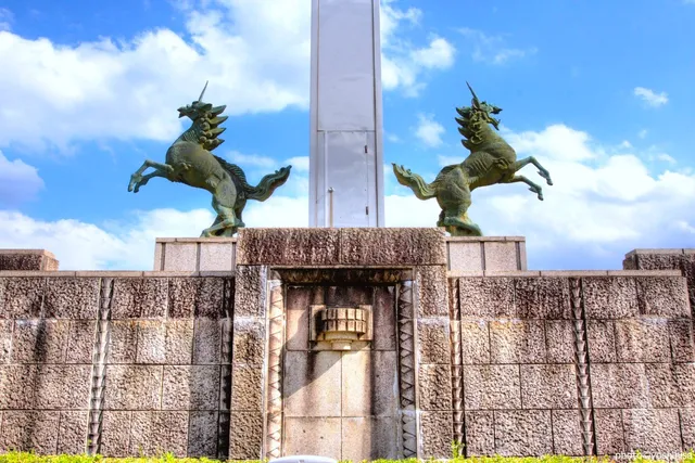 聖徳記念絵画館 ユニコーン像