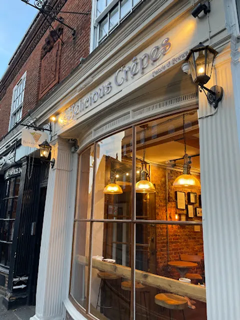 B'elicious Crepes ,Bakes & Brews
