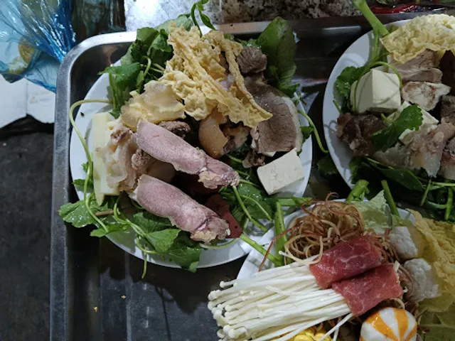 Lẩu Bò - Phở Bò Đô Quán