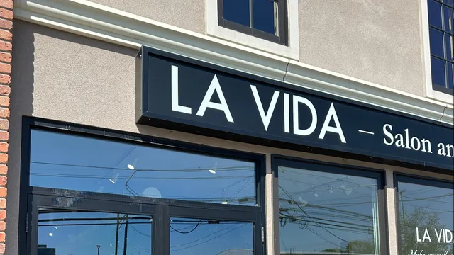 LA VIDA Salon and Spa