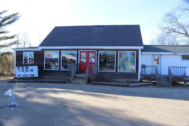 MadHatter's Wonderland Emporium