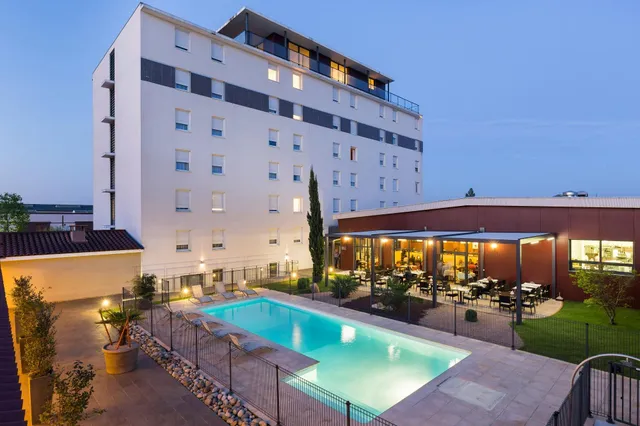 Hotel Gatsby by HappyCulture