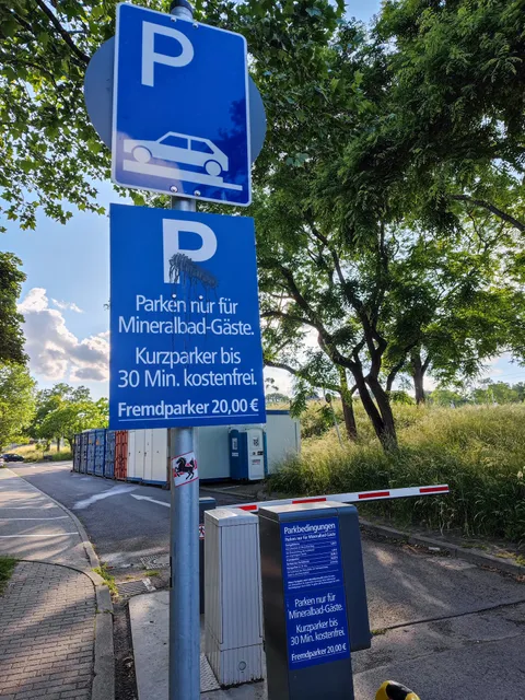 Parkplatz am Mineralbad Berg