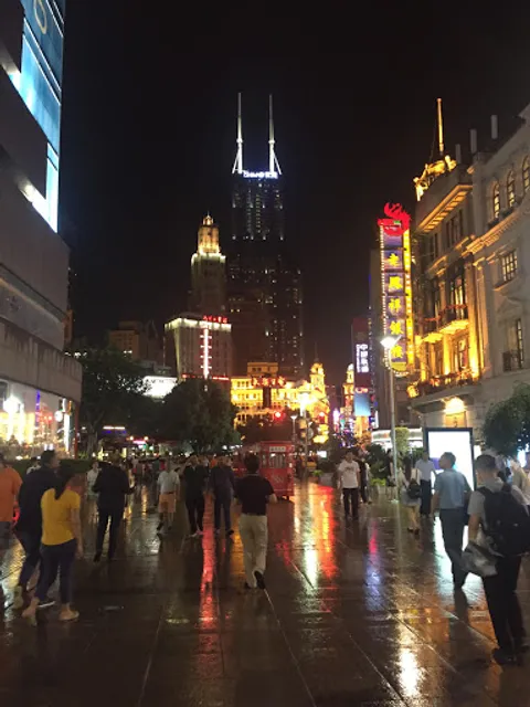 Shanghai New World Hotel