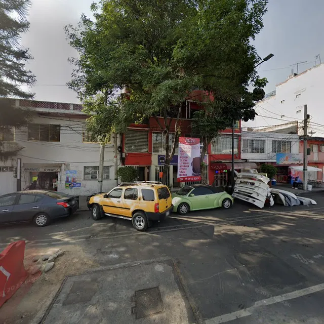 Dona & Friends Politécnico