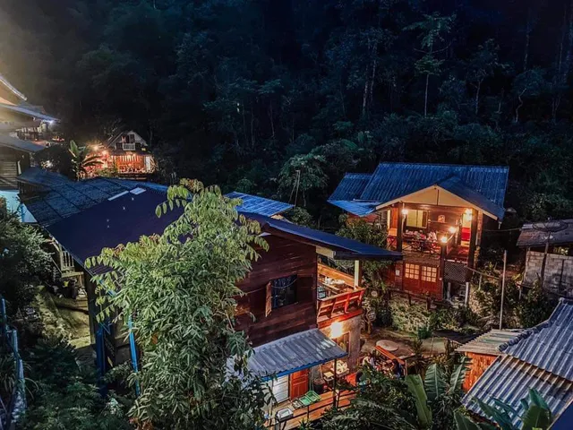 กินลมชมจันทร์ แม่กำปอง