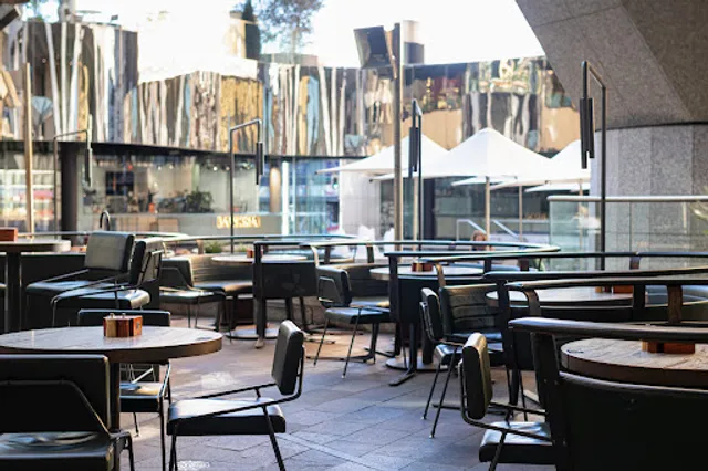 The Naked Duck Grosvenor Place (Grand Duk)