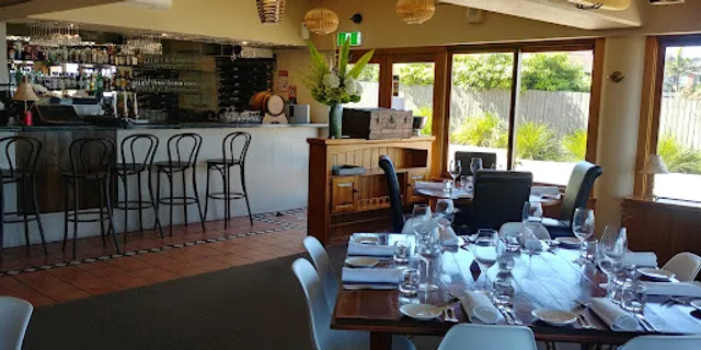 Tidal Restaurant & Wine Bar