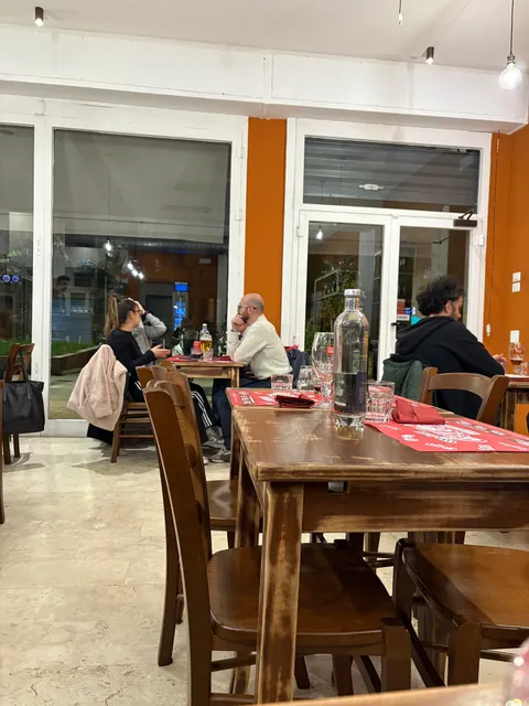 Divina Margherita Pizzeria