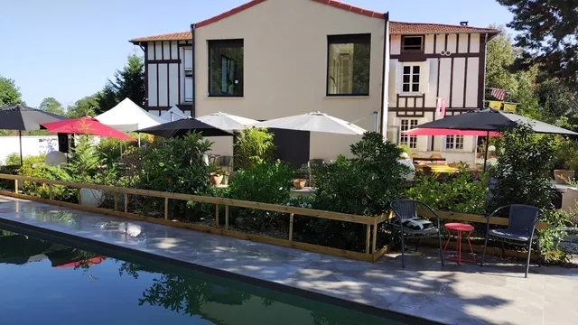 Hostelry Music Repetition