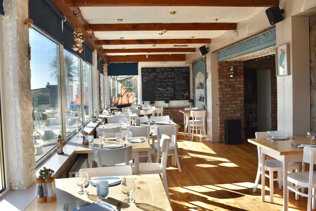 Austies Pub & Kitchen