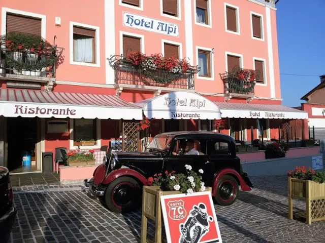 Hotel Ristorante Alpi - Foza