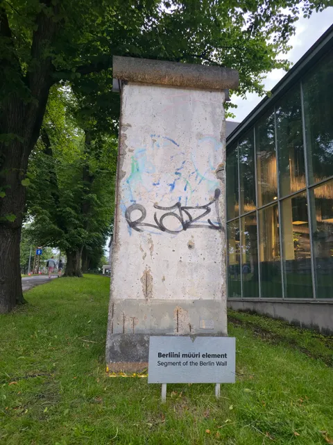 Tükk Berliini Müürist