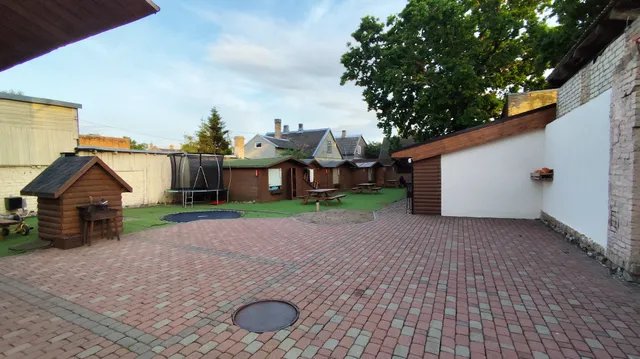 Dzirkaļi, guest house.