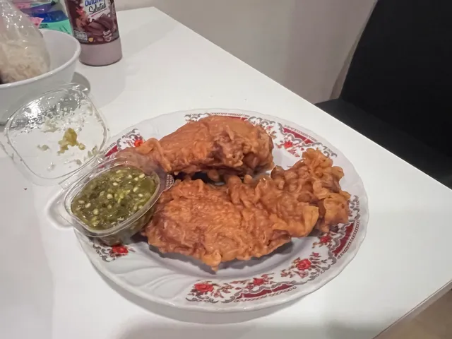Aunt Sangiam Midnight Fried Chicken