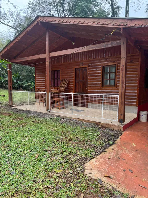 CABAÑAS Y PILETA BAHIA