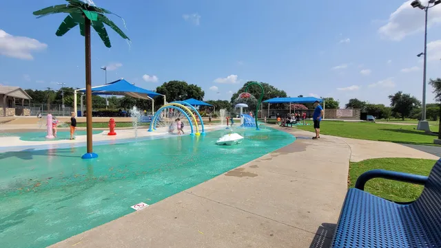 W. J. Thomas Park, Aquatic Complex & Sports Field