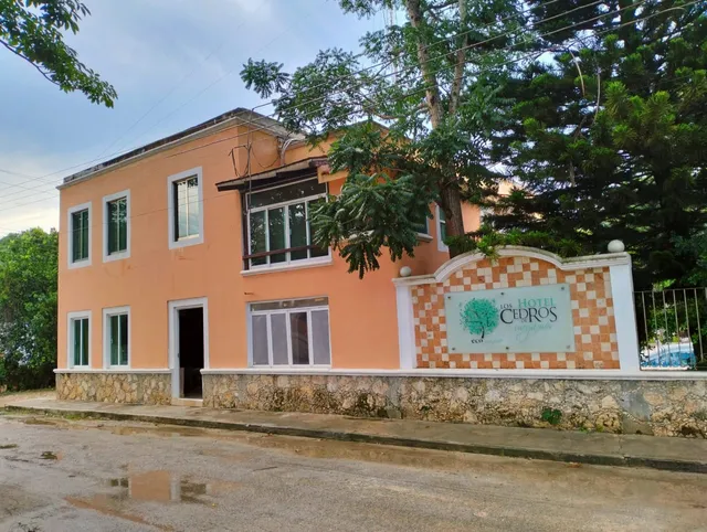 Hotel Los Cedros de Uayamón