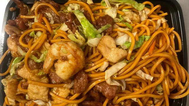 Lotus Chinese Bistro