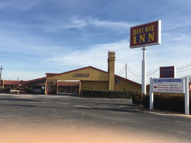 Best Way Inn I-35 Exit-222