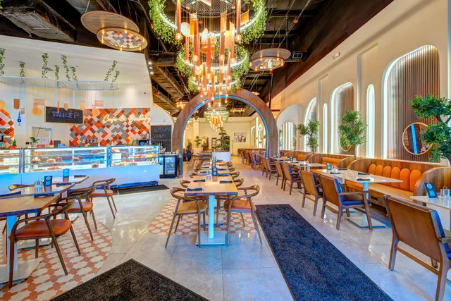 Moda Cafe & Restaurant