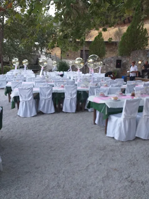 ΤΑΒΕΡΝΑ ΟΜΑΛΟΣ