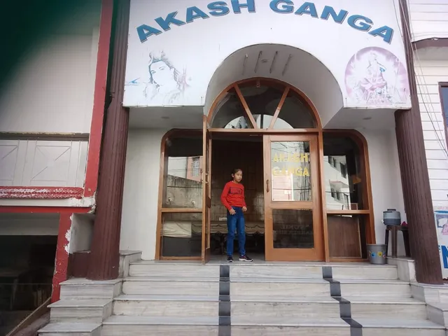 Hotel Akash Ganga